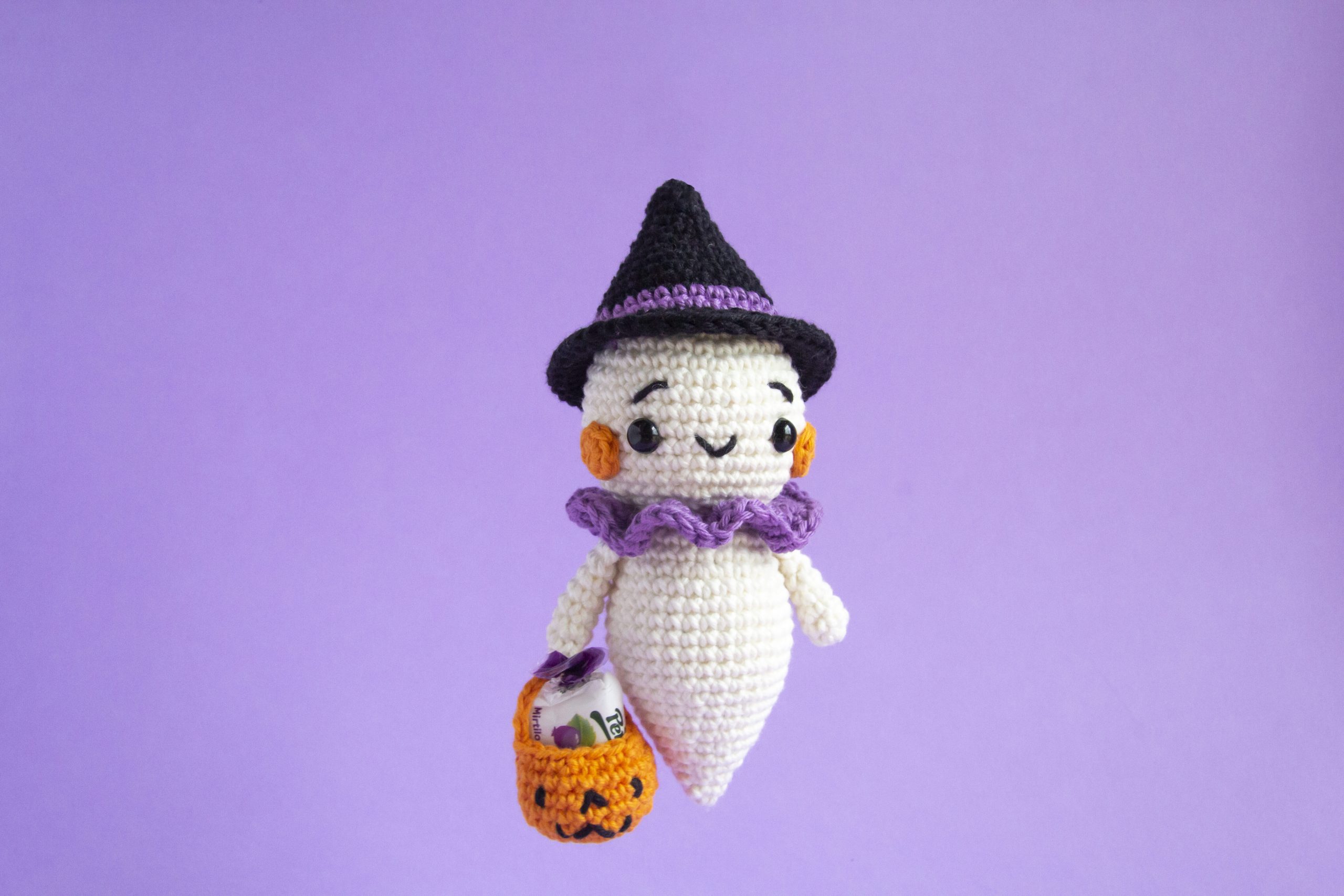 fantasma hugo 2 small scaled